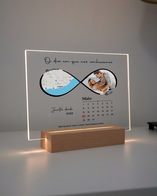 Placa Infinito c/ Mapa & Fotografia & Calendário