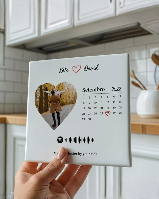 capa:namorados | Azulejo c/ Calendário & Código QR Spotify Personalizado — presente para Namorados